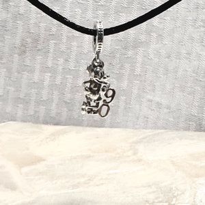 💕🌈💕🥰PANDORA AUTHENTIC DISNEY MICKEY MOUSE 90th Anniversary Dangle Charm